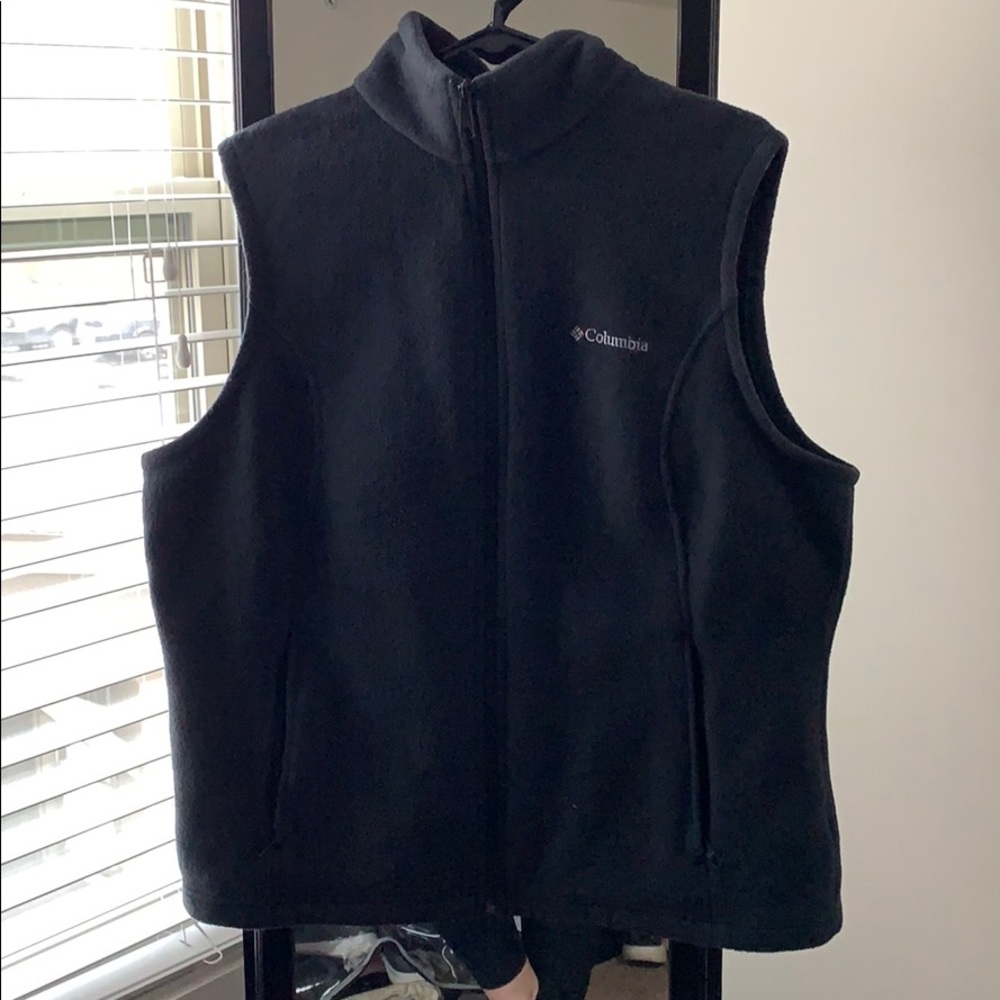 columbia fleece vest